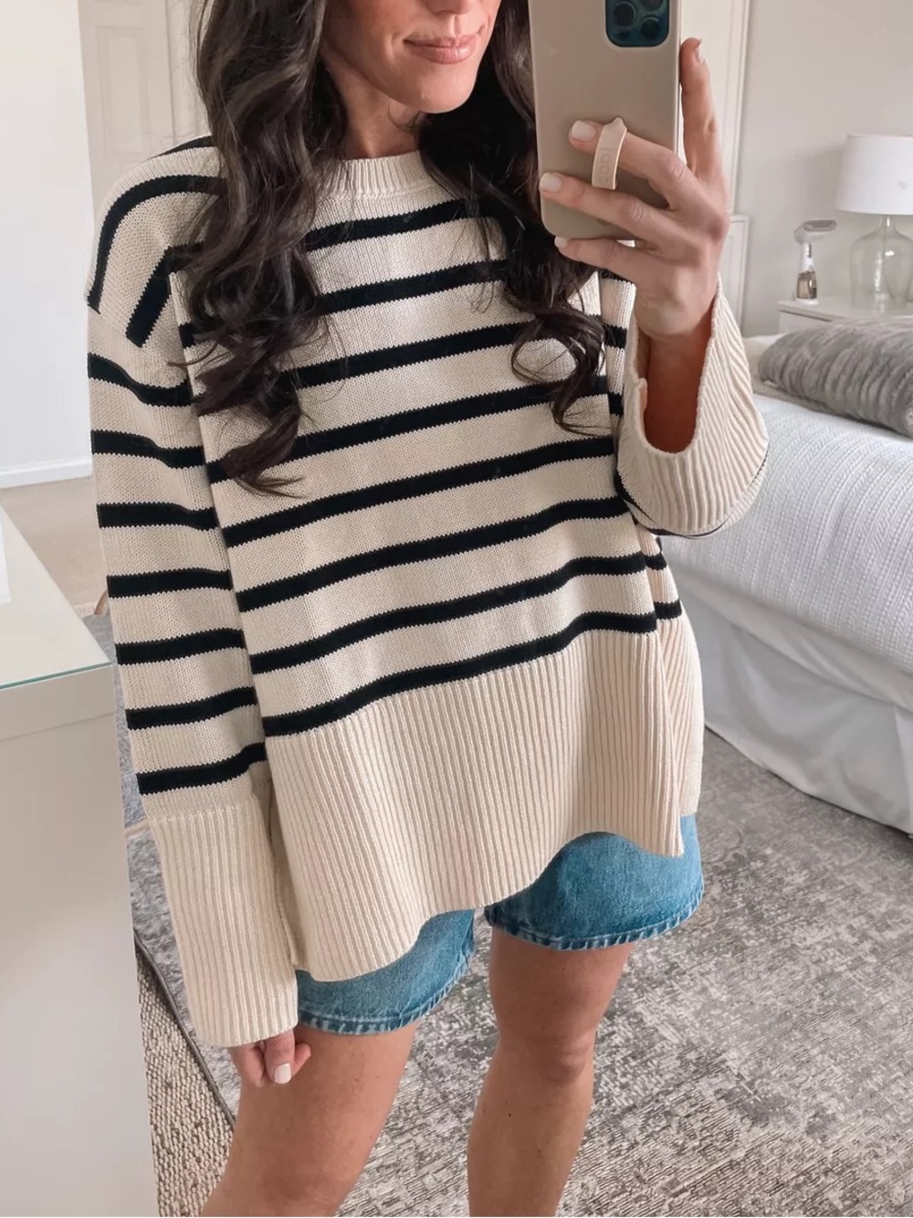 NWT Gap Kids 24/7 Split-Hem Sweater in Black Stripe
